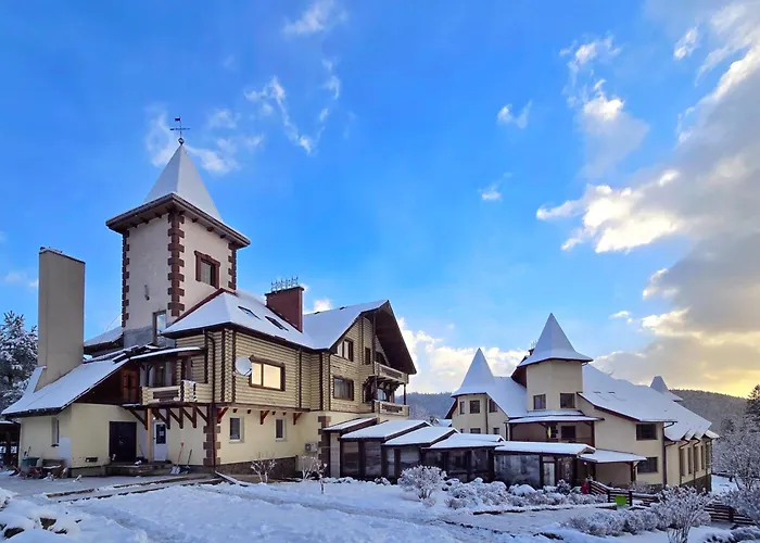 Готель Комплекс Хижки Яремче